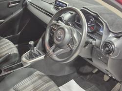 2017 Mazda
2 Neo