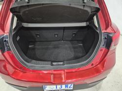 2017 Mazda
2 Neo
