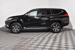 2017 Mitsubishi
Pajero Sport Exceed