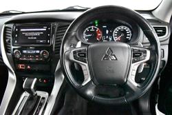 2017 Mitsubishi
Pajero Sport Exceed