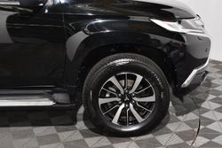 2017 Mitsubishi
Pajero Sport Exceed