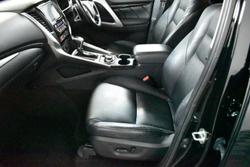 2017 Mitsubishi
Pajero Sport Exceed