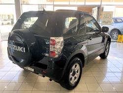 2008 Suzuki
Grand Vitara (4x4)