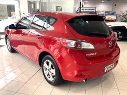 2013 Mazda
3 Neo