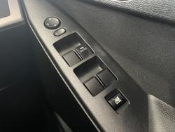 2013 Mazda
3 Neo