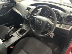 2013 Mazda
3 Neo