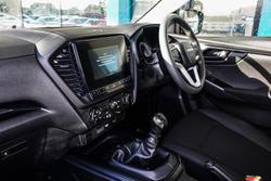 2022 Isuzu
D-MAX SX High Ride