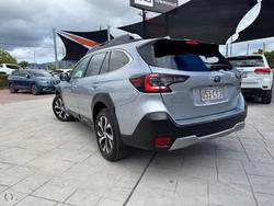 2021 Subaru
Outback AWD Touring