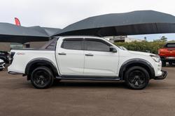 2021 Isuzu
D-MAX X-TERRAIN