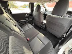 2023 Mitsubishi
Outlander ES