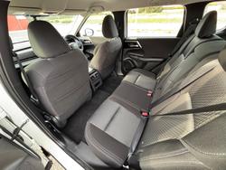 2023 Mitsubishi
Outlander ES