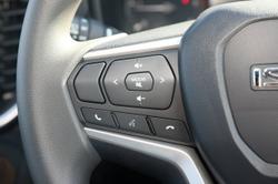 2025 Isuzu
MU-X LS-M