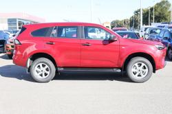 2025 Isuzu
MU-X LS-M