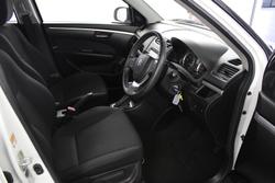2016 Suzuki
Swift GL Navigator
