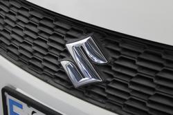 2016 Suzuki
Swift GL Navigator