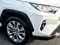 2022 Toyota
                RAV4 Cruiser