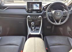 2022 Toyota
                RAV4 Cruiser