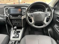 2021 Mitsubishi
Triton GLX-R