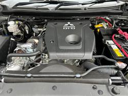 2021 Mitsubishi
Triton GLX-R