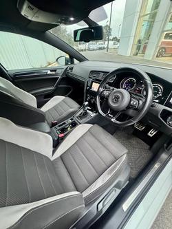 2015 Volkswagen
Golf R