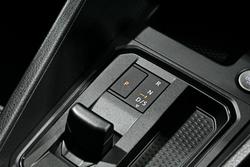 2025 Volkswagen
                Caddy TDI320
