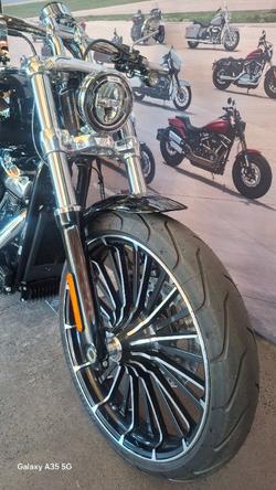 2025 Harley-davidson FXBR BREAKOUT (117) Vivid Black