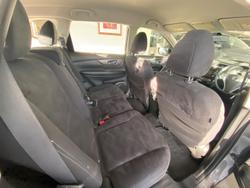 2017 Nissan
X-TRAIL ST