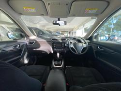 2017 Nissan
X-TRAIL ST