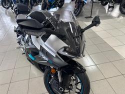 2025 CFMOTO 675SR-R SR Black