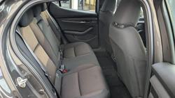 2022 Mazda
3 G20e Evolve M Hybrid