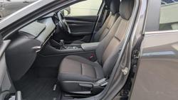 2022 Mazda
3 G20e Evolve M Hybrid