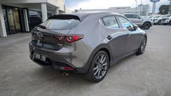 2022 Mazda
3 G20e Evolve M Hybrid