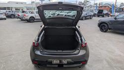 2022 Mazda
3 G20e Evolve M Hybrid