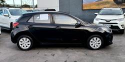 2017 Kia
Rio S