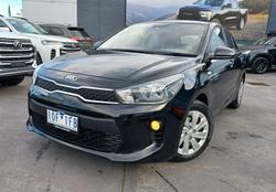 2017 Kia
Rio S