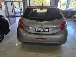2014 Peugeot
208 Allure Premium