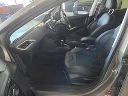2014 Peugeot
208 Allure Premium