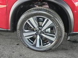 2024 Nissan
X-TRAIL Ti-L