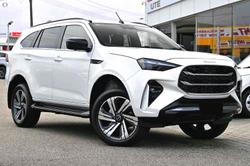 2025 Isuzu
MU-X LS-T