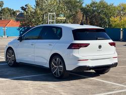 2025 Volkswagen
Golf 110TSI R-Line