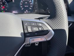 2025 Volkswagen
Golf 110TSI R-Line