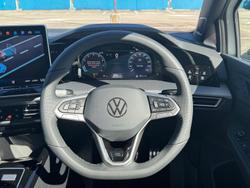 2025 Volkswagen
Golf 110TSI R-Line