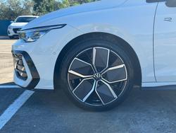 2025 Volkswagen
Golf 110TSI R-Line