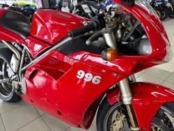 2000 Ducati 996 Superbike Red