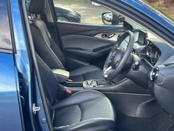 2019 Mazda
CX-3 sTouring