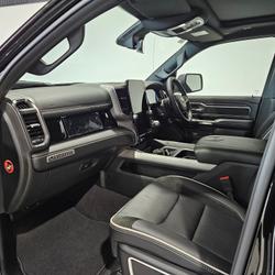 2025 RAM
1500 Laramie Sport Hurricane SO RamBox