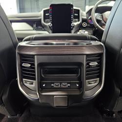 2025 RAM
1500 Laramie Sport Hurricane SO RamBox