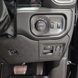 2025 RAM
1500 Laramie Sport Hurricane SO RamBox
