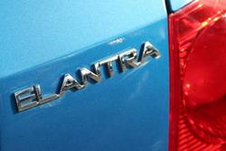 2004 Hyundai
Elantra