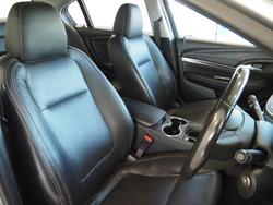 2013 Holden
                Commodore International